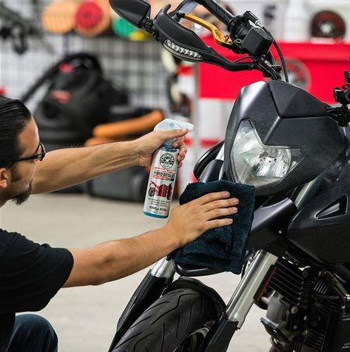 3. Accessories for detailing: make their motorcycle shine