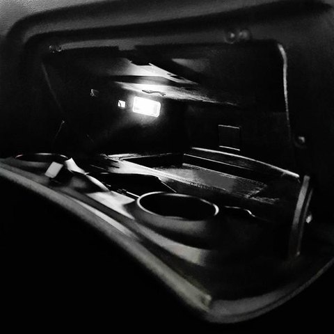 Πακέτο LED ντουλαπάκι Peugeot 2008 (2013 έως 2019)