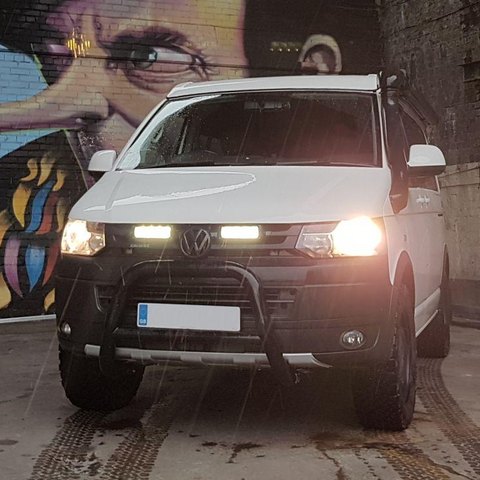 Zestaw LED do integracji w kratce / grillu (calandrze) VW T5.1