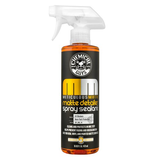 Sorgfältiger Matter Detailer Spray Chemical Guys