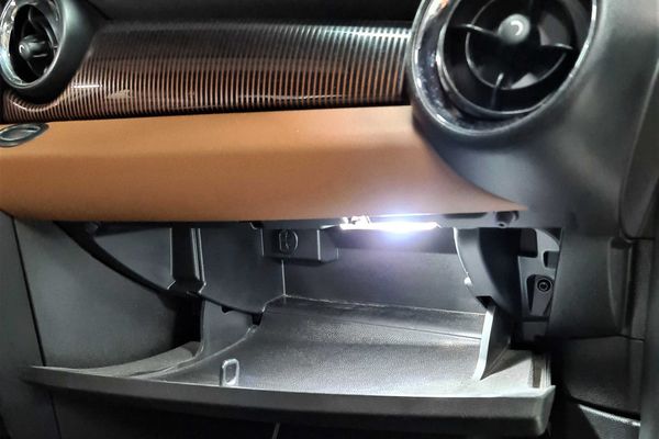 LED osvětlení na MINI Cooper D (R56), fotografie 9 z 10