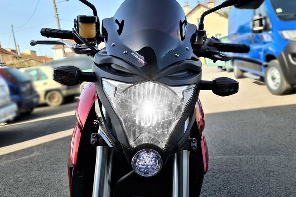 LED osvětlení na Honda CB1000R, fotografie 3 z 11