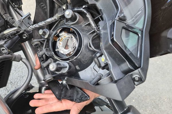 LED osvětlení na Honda CB1000R, fotografie 7 z 11