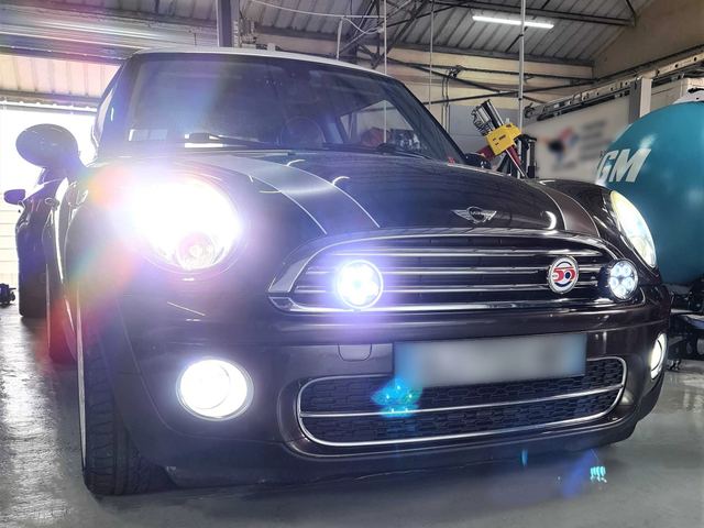 LED-belysning på MINI Cooper D (R56)