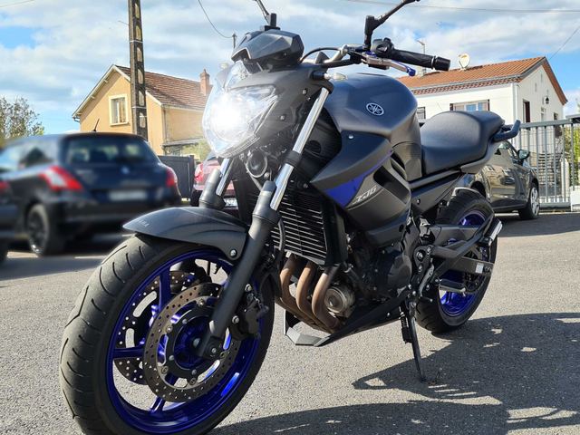 LED-belysning på Yamaha XJ600