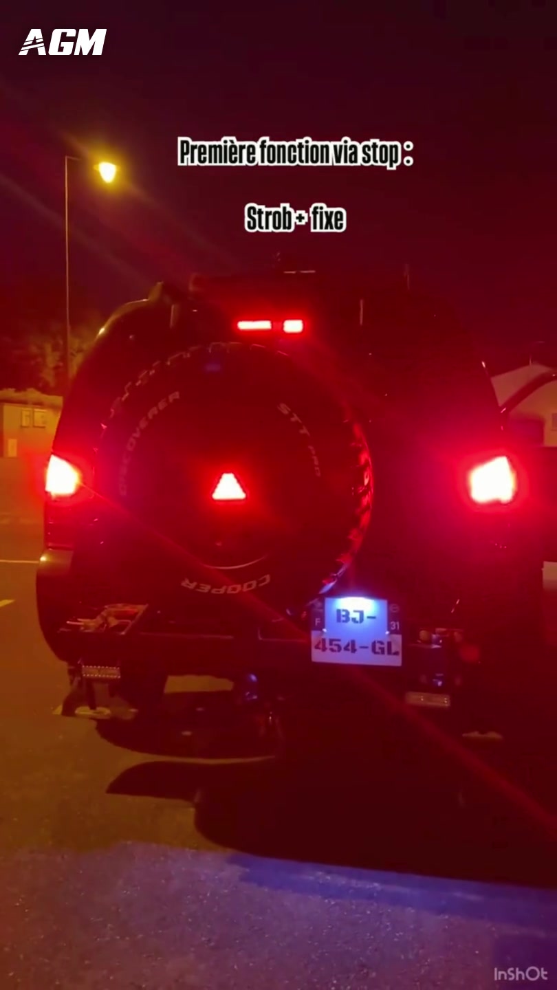 Powerful Stop Strobe light compact high-performance red triangle accessory